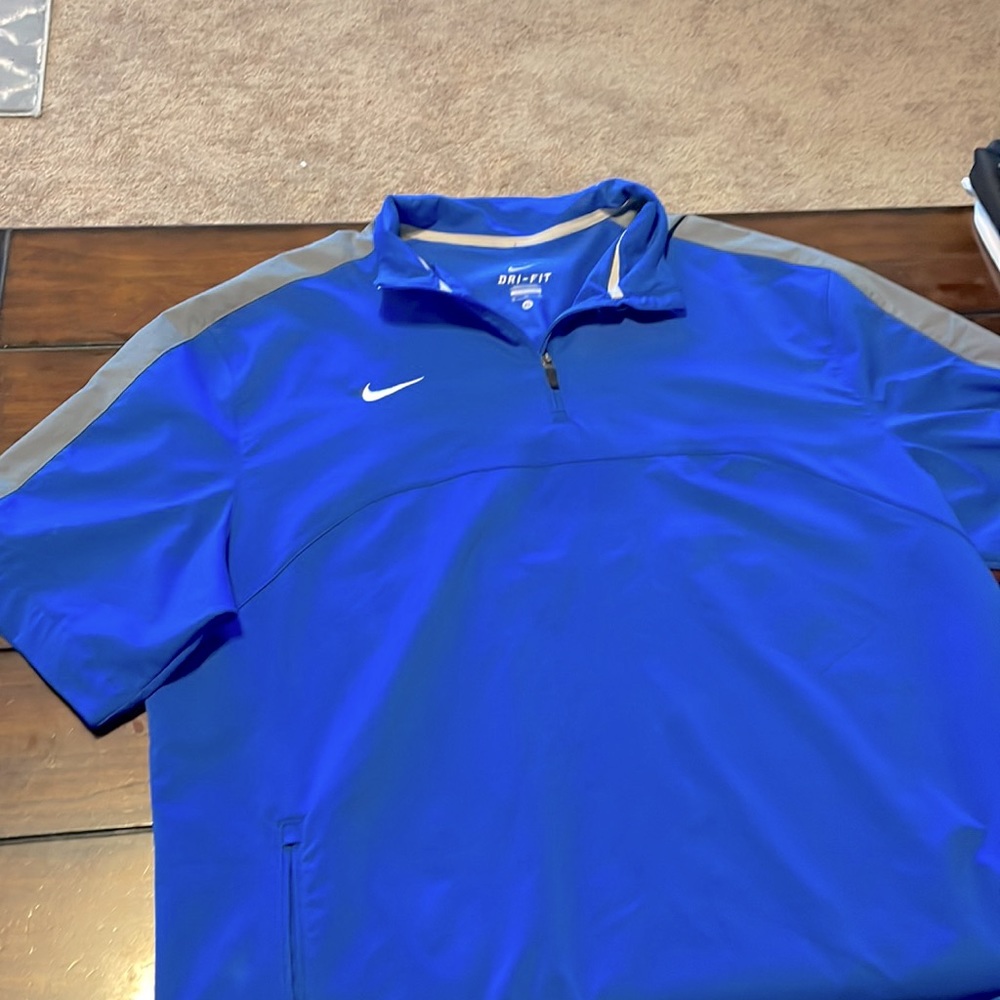 Nike dri-fit 1/4 zip SS Pullover
